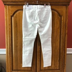 LOFT Petite Modern Regular Skinny White Jeans NWT